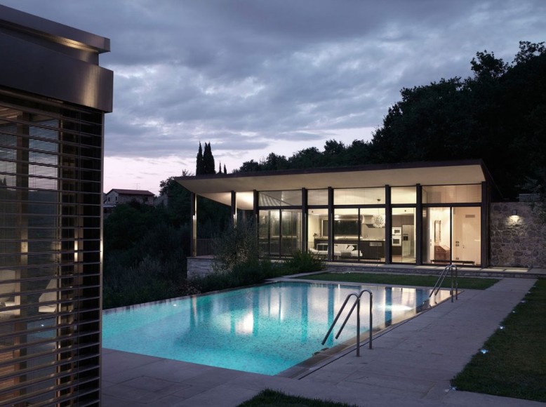 Fioravanti Poolhouse by MDU Architects