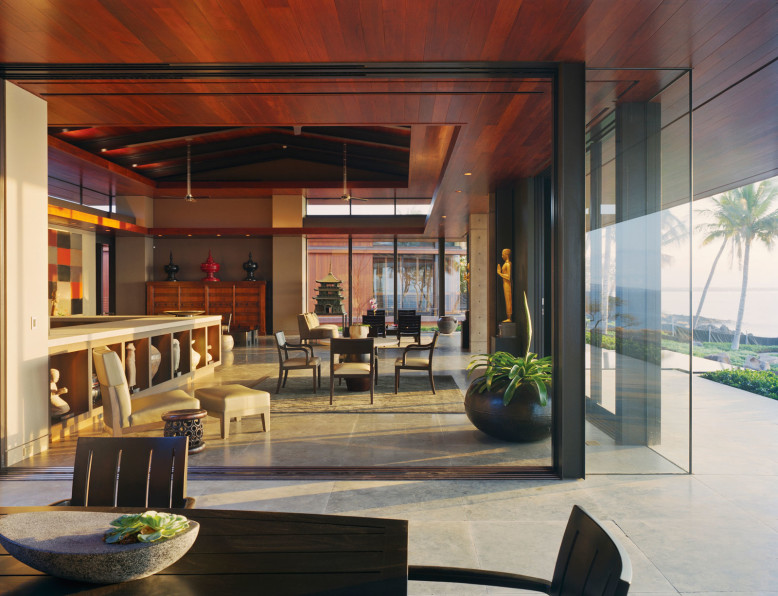 Ocean House in Hawaii by Olson Kundig Architects
