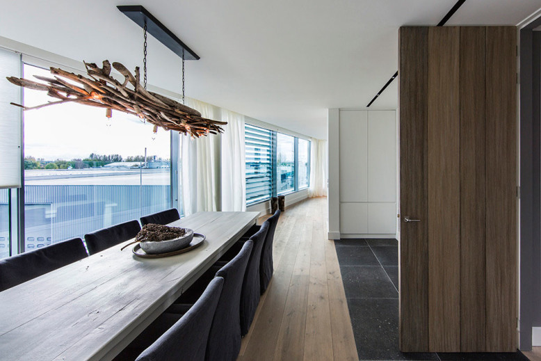 wonderfully livable family apartment on the water