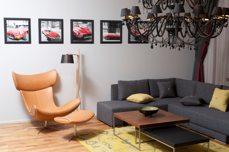 Studio Apartment in Riga by Eric Carlson