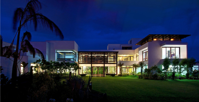  Modern residence located in Ahmedabad, India