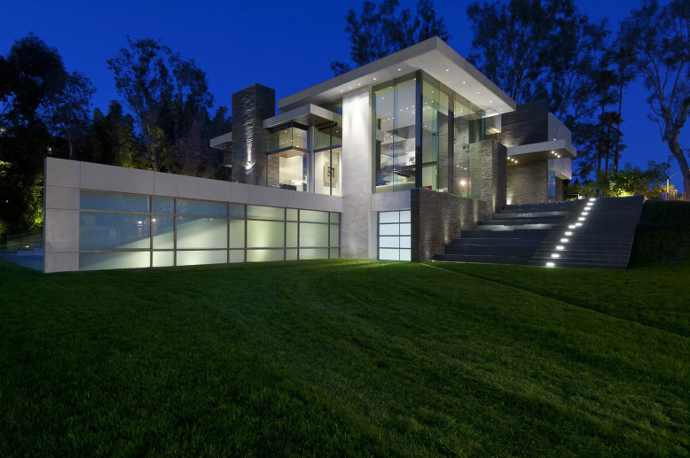Beautiful home in Beverly Hills