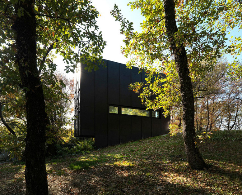 Guest House by Enrico Iascone Architetti