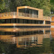 Houseboat on the Eilbekkanal by Rost Niderehe Architects
