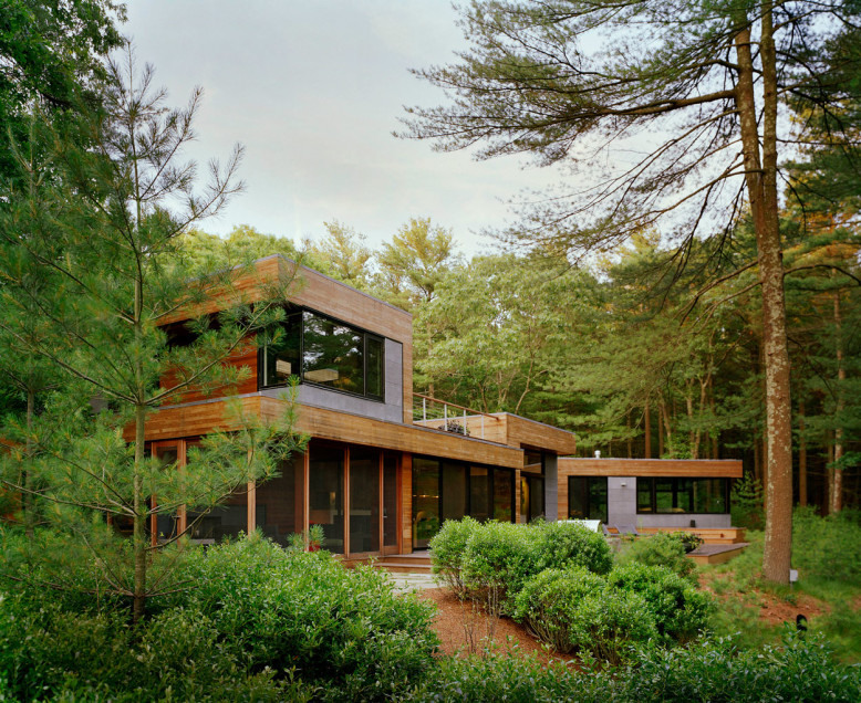Kettle Hole House by Robert Young