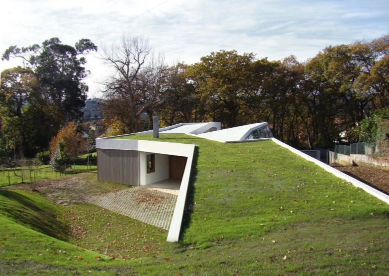 Lara Rios House & Atelier by F451 Arquitectura
