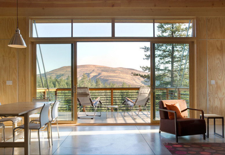 Pine Forest Cabin by Balance Associates Architects