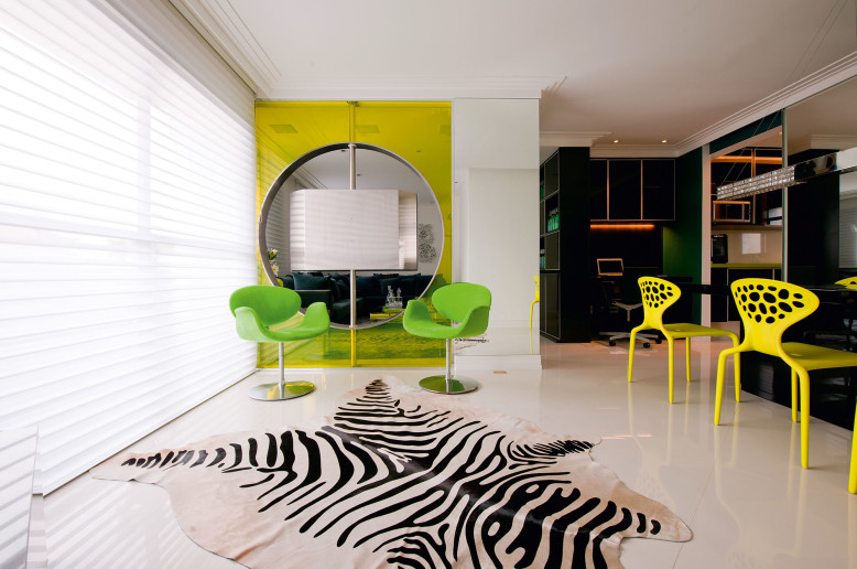 Apartment by Brunete Fraccaroli in São Paulo, Brazil