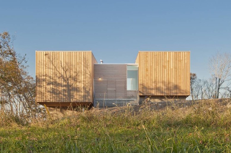 Two Hulls House by MacKay-Lyons Sweetapple Architects