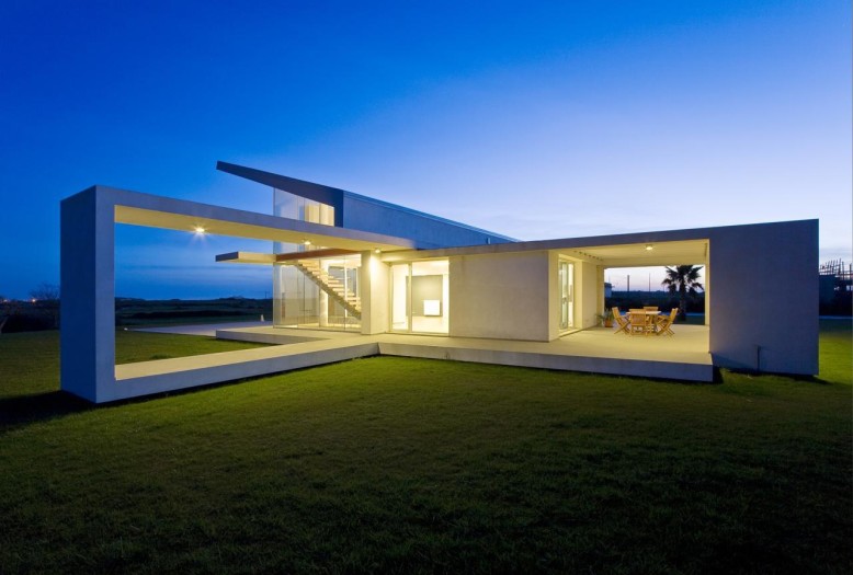 Villa T by Architrend Architecture