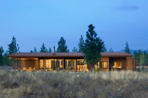 Wolf Creek View Cabin by Balance Associates Architects