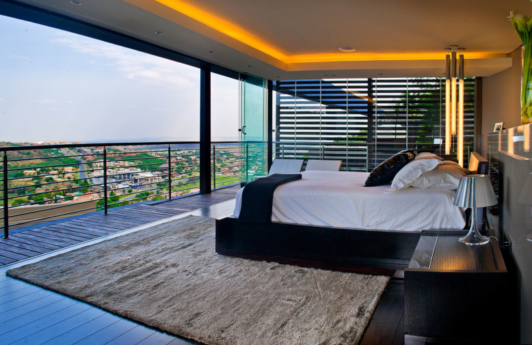 Luxury Residence by Nico van der Meulen Architects