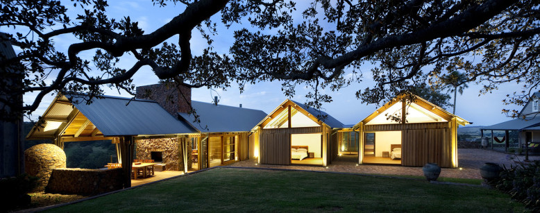 Jamberoo Farm House by Casey Brown Architecture
