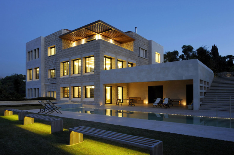 Modern Villa by Raëd Abillama Architects