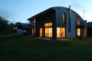 Bioclimatic House in Pluvigner by Patrice Bideau