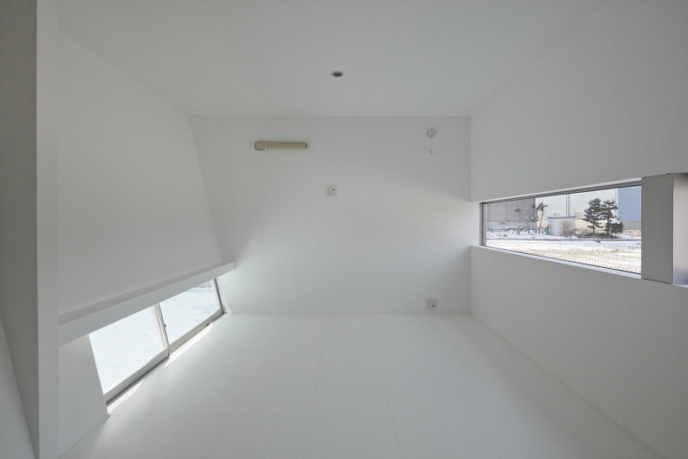 Modern House by Keitaro Muto Architects