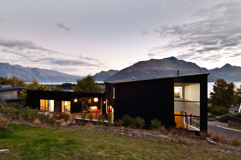 Contemporary House by Kerr Ritchie