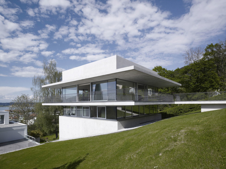 House by the Lake by Marte.Marte Architekten