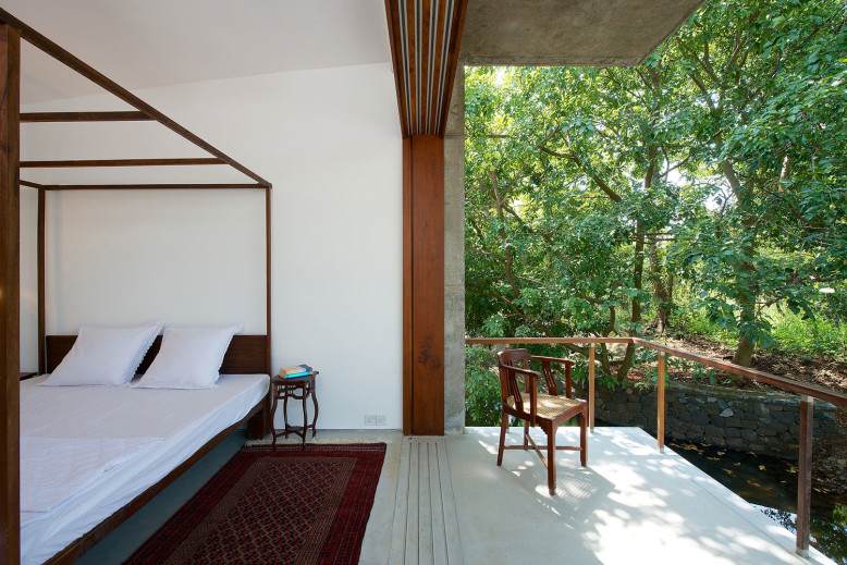 Contemporary Retreat by Architecture BRIO