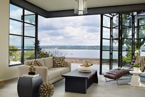 Contemporary house on Lake Washington, Seattle