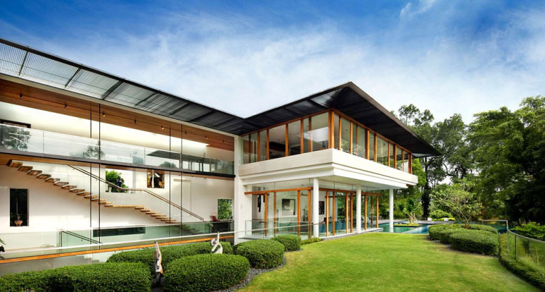Contemporary house in Singapore