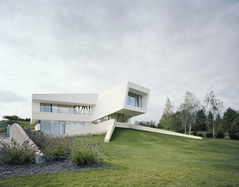 Modern Villa by Project A01 Architects