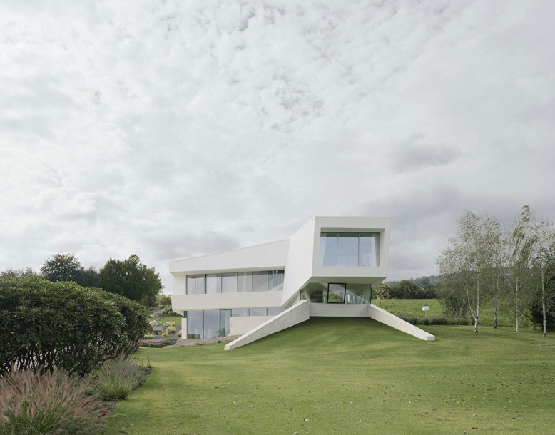 Modern Villa by Project A01 Architects