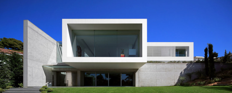 Ekali Residence by ISV Architects