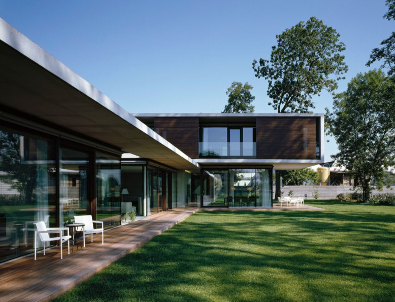 House LK by Dietrich Untertrifaller Architekten