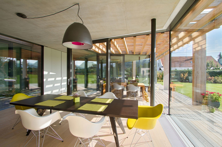 Contemporary Home by Qarta Architektura