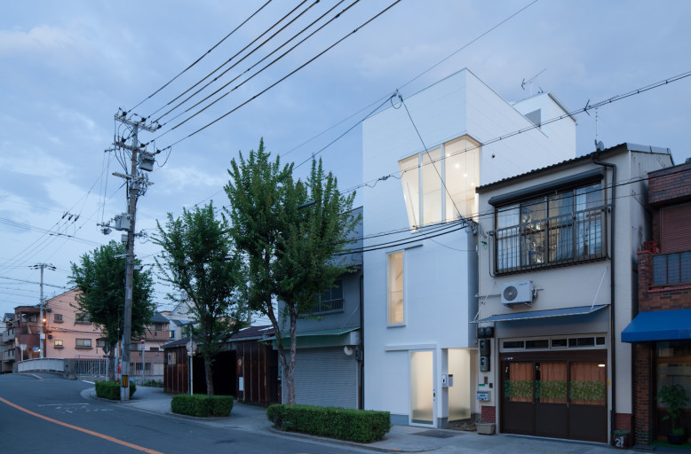 House in Tamatsu by Ido, Kenji Architectural Studio