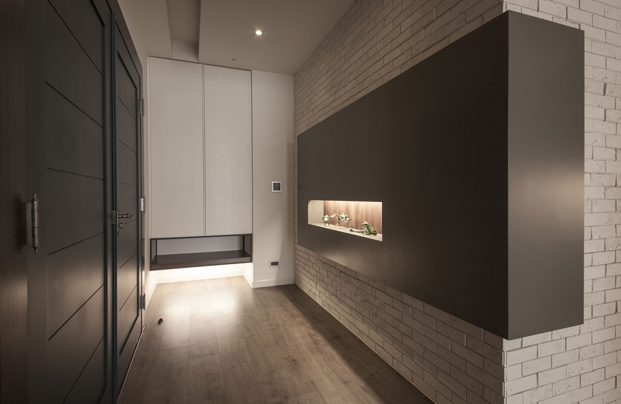 Minimalist Loft By Oliver Interior Design Homedezen