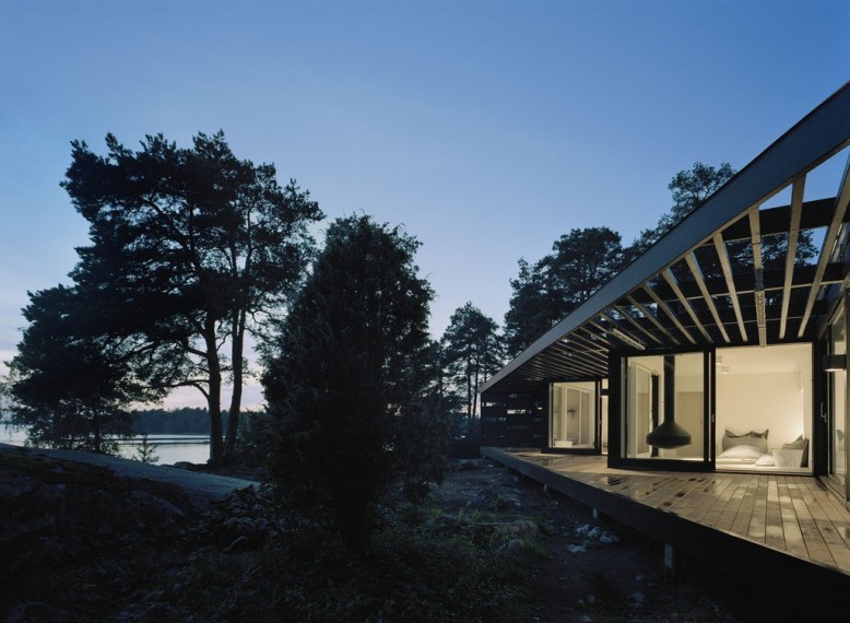 Archipelago House by Tham & Videgård Arkitekter