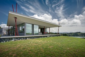 Contemporary family retreat in New Zealand