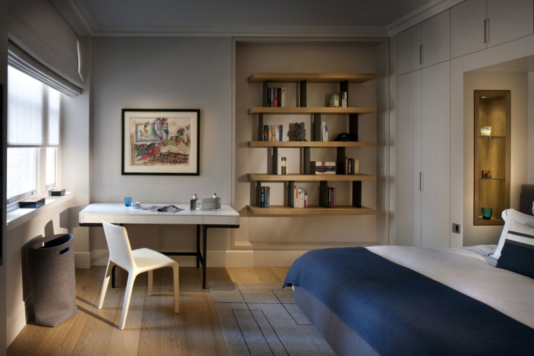 Queens Gate Apartment by TG Studio