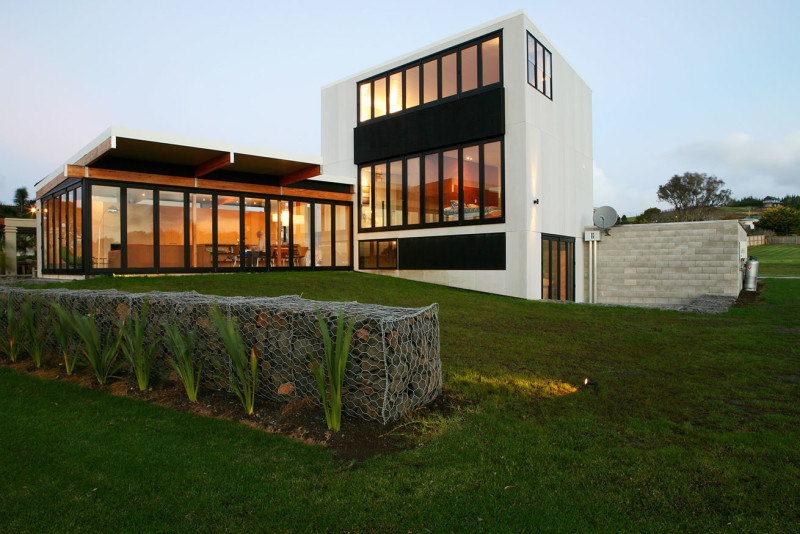 Coopers Beach House by Dorrington Architects & Associates