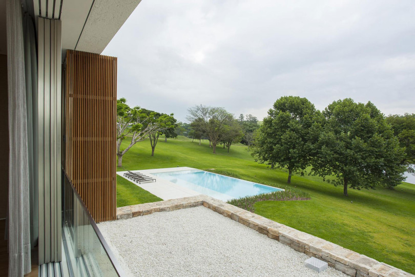 Contemporary Residence in Sao Paulo by RoccoVidal P+W