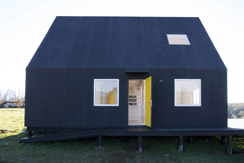 Minimalist House in Chile by Foaa + Norte