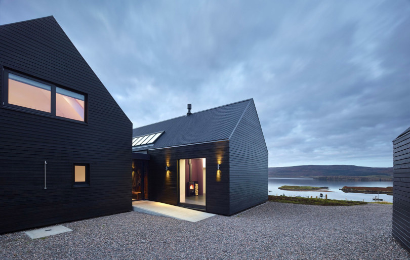House in Colbost by Dualchas Architects
