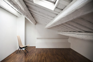 Loft B by Tomas Ghisellini Architects