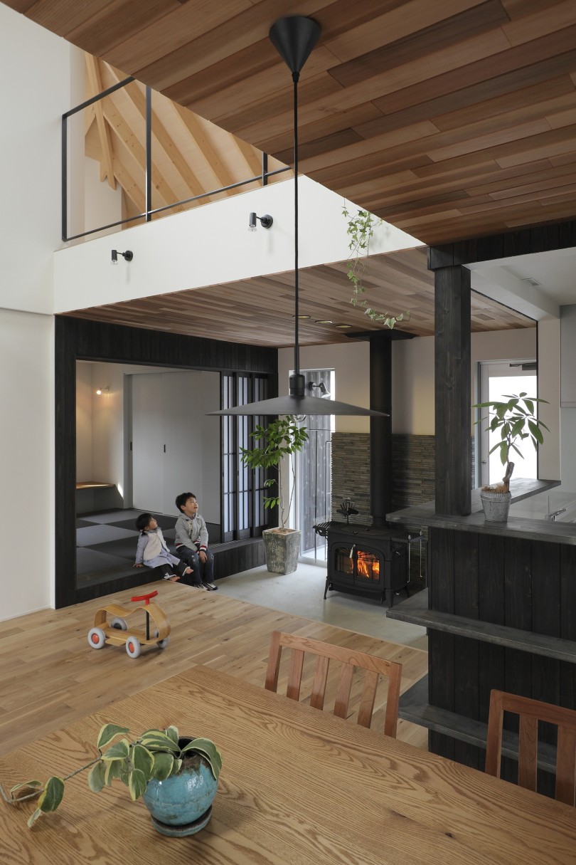Contemporary Family Home in Japan