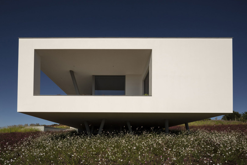 Zauia House by Mário Martins Atelier