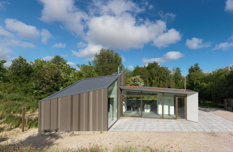 Sustainable holiday home in Netherlands by De Zwarte Hond